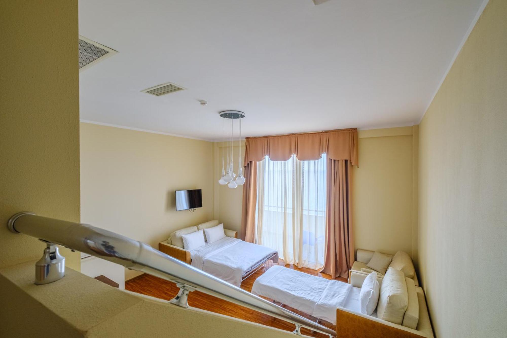 Castello Mare Hotel Kobuleti Exterior photo